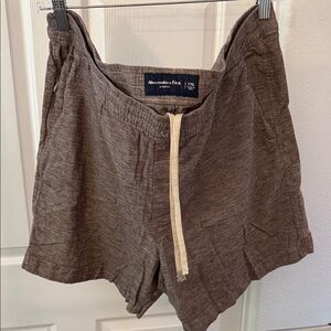 Abercrombie & Fitch Men's Brown Flat Front Shorts